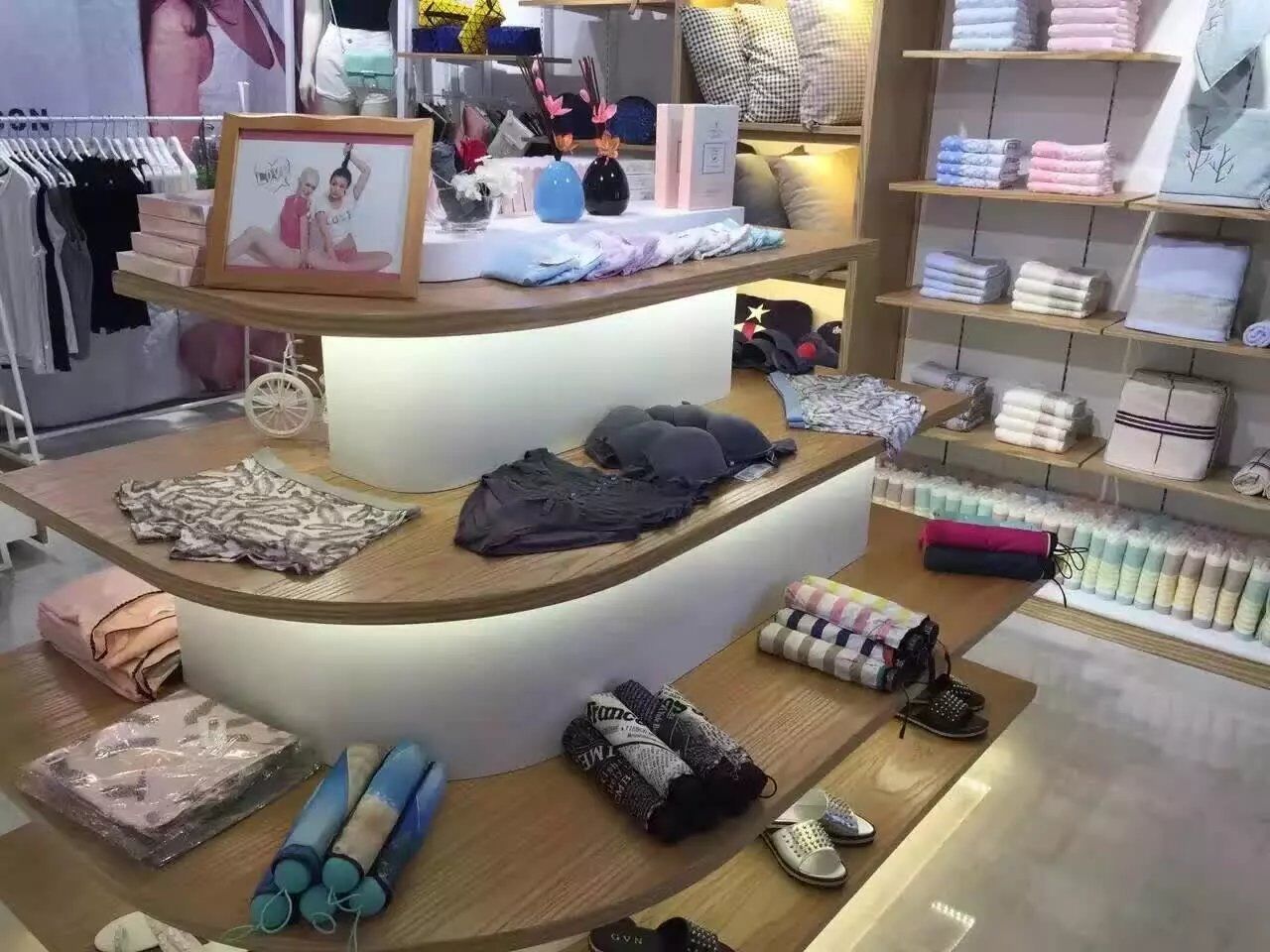 內(nèi)衣代理商必會(huì)留住進(jìn)店顧客的技巧!(一)