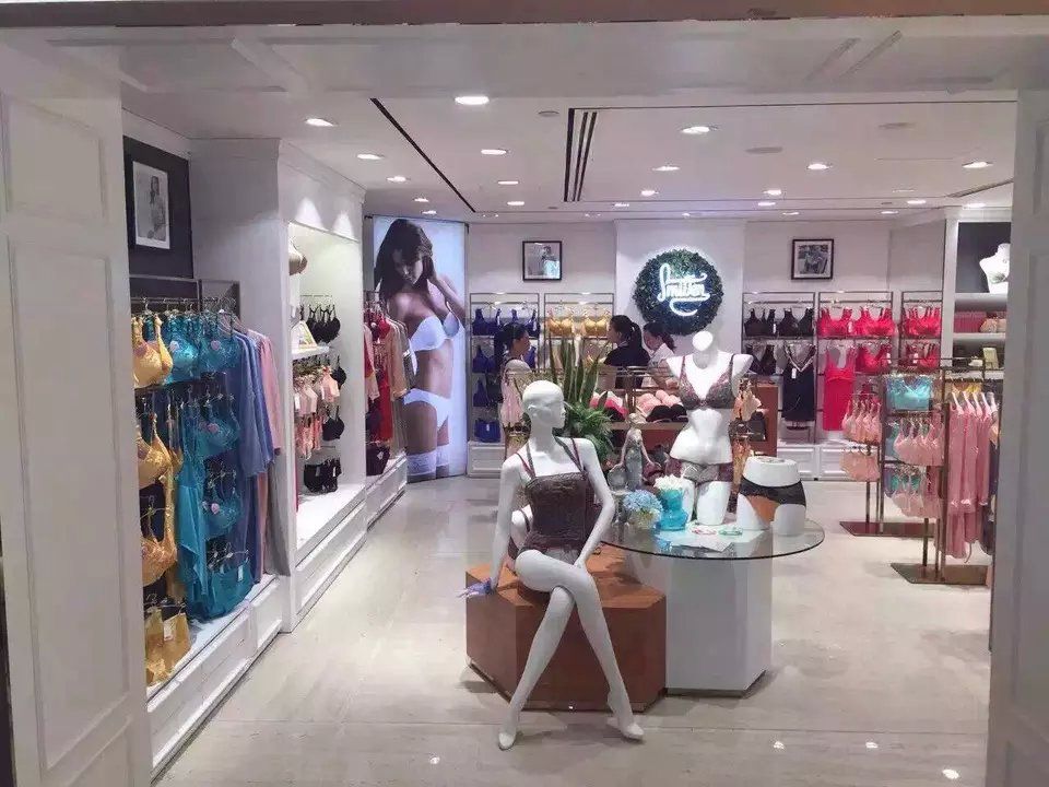 內(nèi)衣加盟店顧客還價，一句話就能搞定!